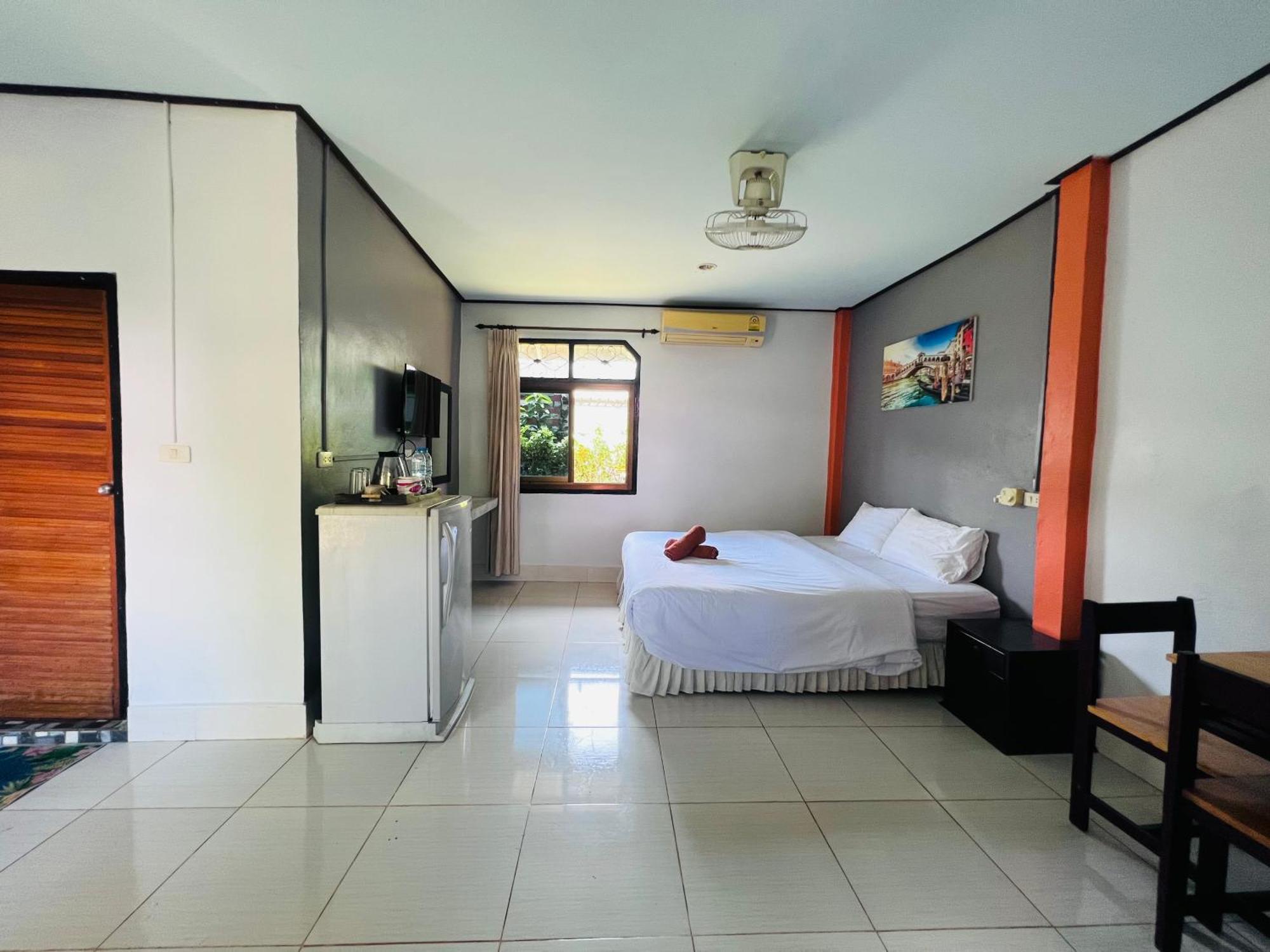 Prukrom Lanta Guesthouse Ko Lanta Exterior foto