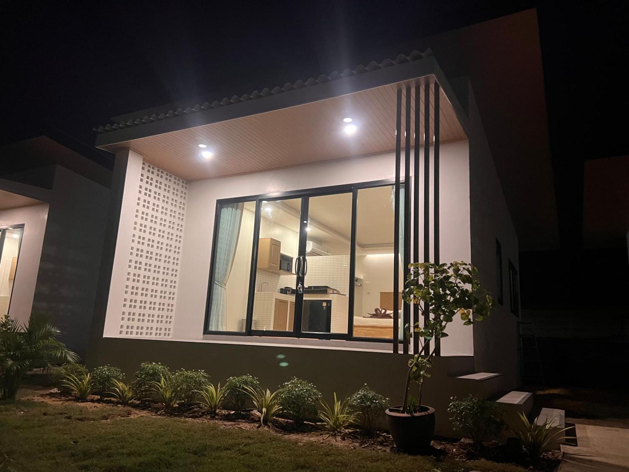 Prukrom Lanta Guesthouse Ko Lanta Exterior foto