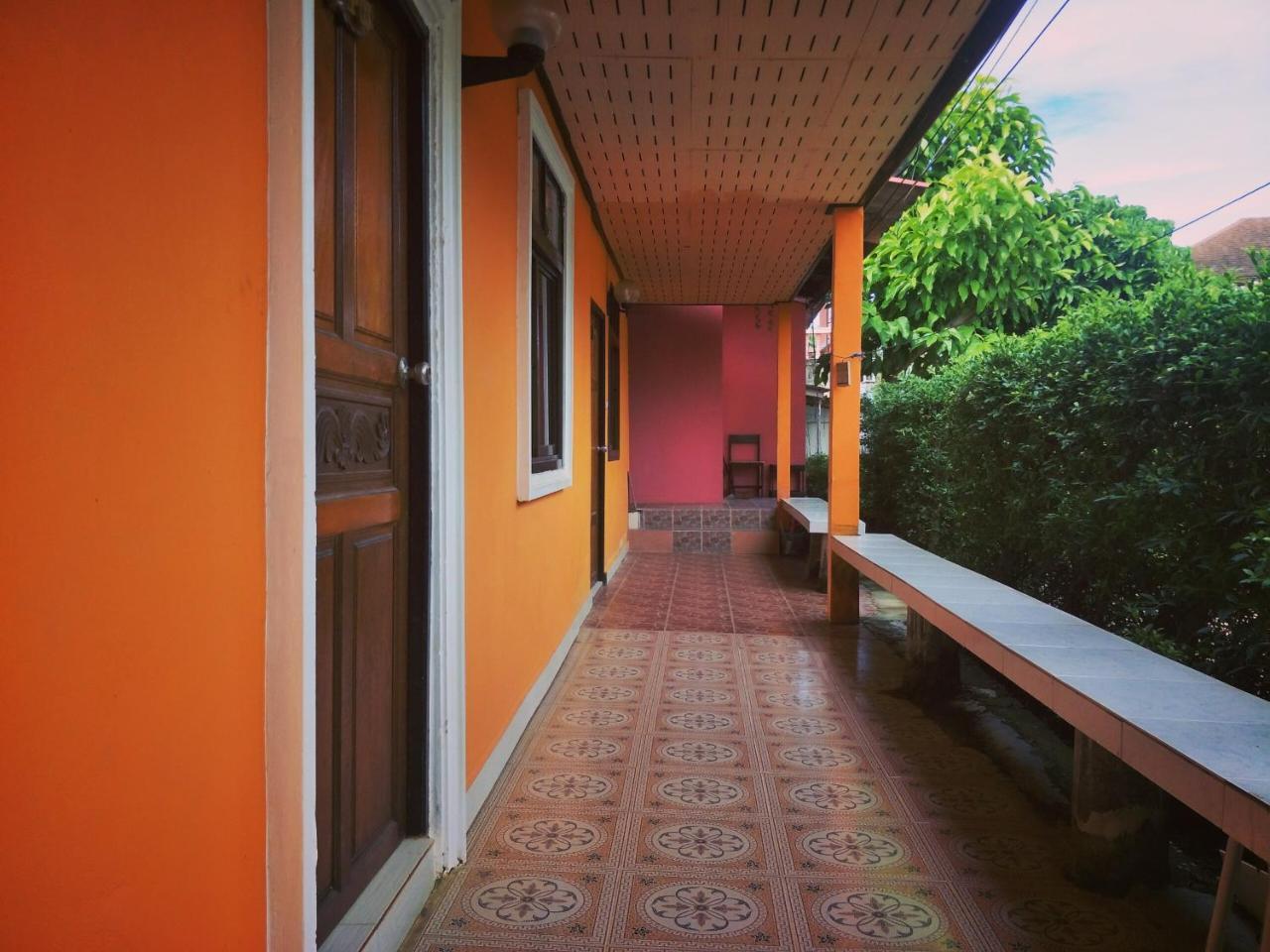 Prukrom Lanta Guesthouse Ko Lanta Exterior foto